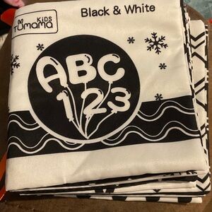 Kids Black‎ & White Soft Book